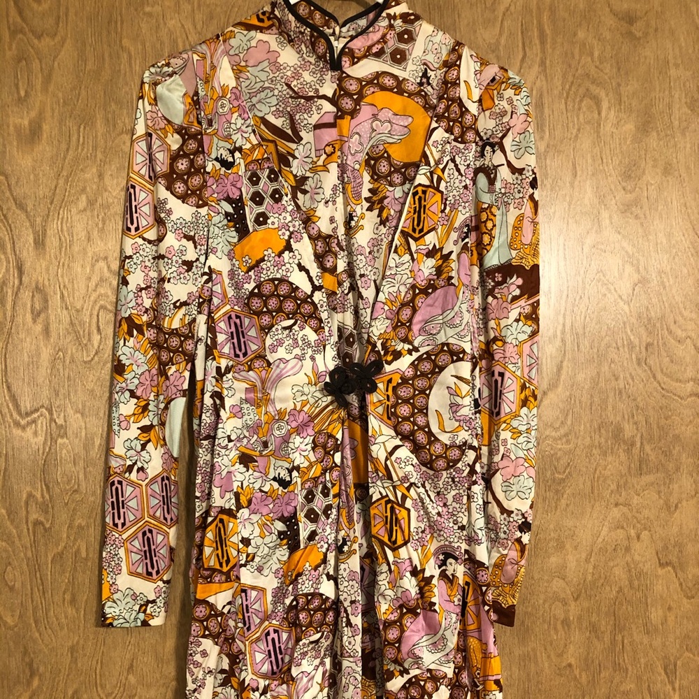 Vintage Oriental Fitted Dress no label 2 piece